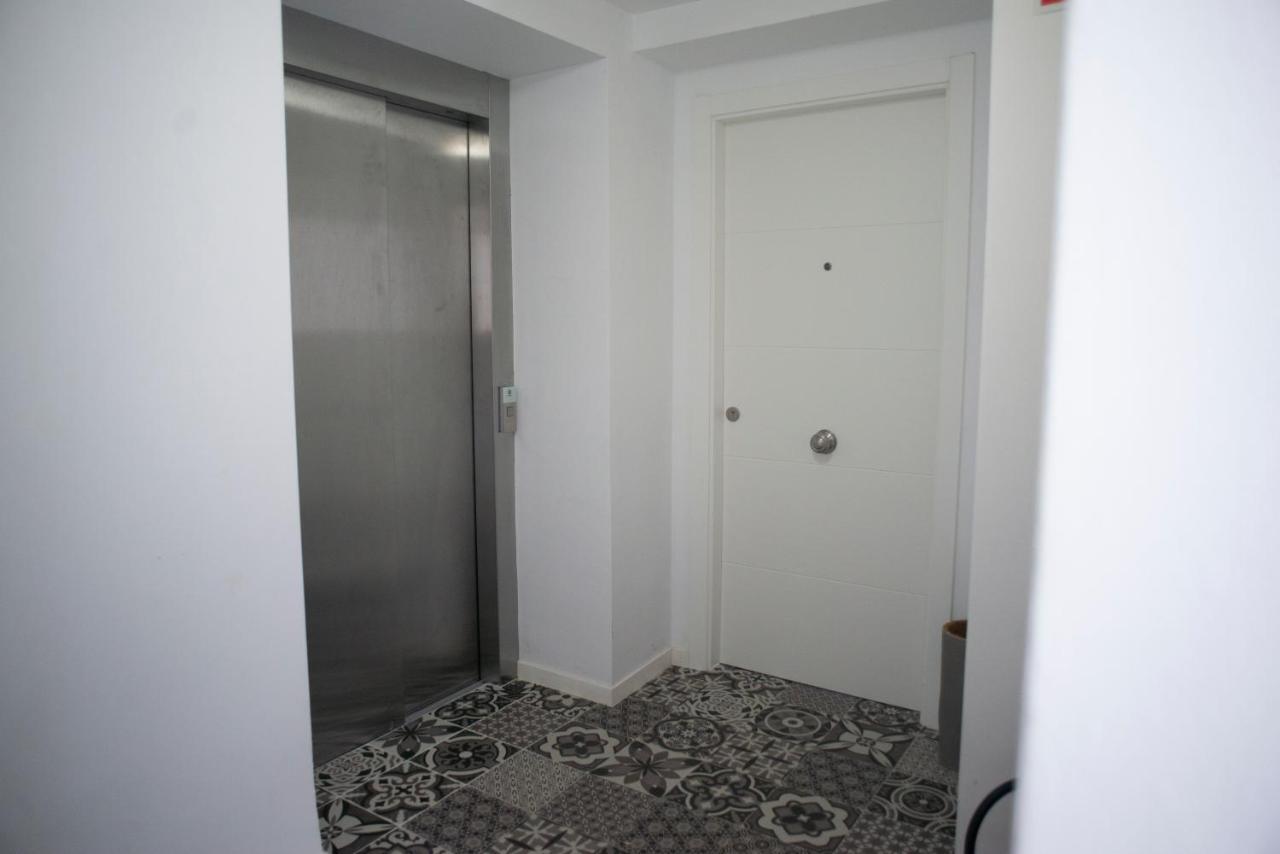 Apartamento El Tanguillo Little Apartments Cadiz Exterior photo